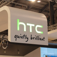 Sebevražda v přímém přenosu: HTC vykázalo čtvrtletní ztrátu