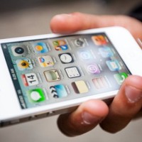 Apple’s New iPhone 4s Goes on Sale