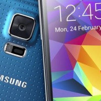 Samsung-Galaxy-S5-close