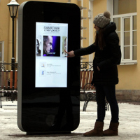 FIRST RUSSIAN MEMORIAL TO STEVE JOBS