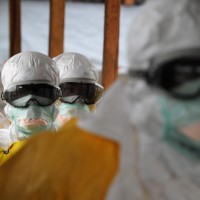 140902143133-ebola-health-care-workers-tablet-large2