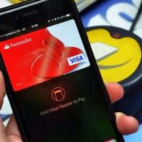 Apple Pay konečně v Evropě! iPhonem zaplatíte už i ve Velké Británii
