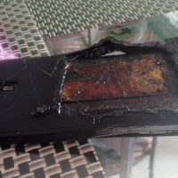 OnePlus-One-unit-allegedly-explodes-while-charging (1)