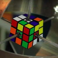 rubiks-cube-solving-robot