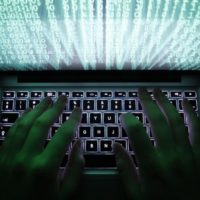 Českem se šíří vir, který napadá internetové bankovnictví
