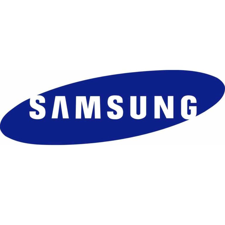 Loňské smartphony Samsung Galaxy S21 před příchodem  nových mobilních produktů výrazně zlevňují