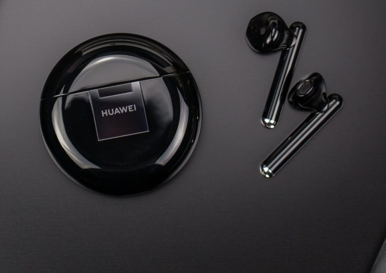 TEST: Huawei FreeBuds 3 jsou naprostá trefa do černého