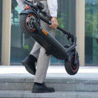 navee-n65-is-a-foldable-and-affordable-electric-kick-scooter-has-a-40-mile-range_3_1445x